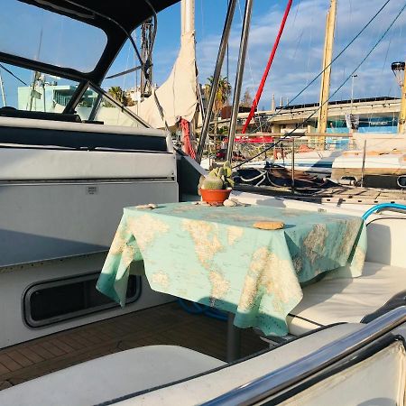 Yacht Experience Barcelona Hotel Sant Adria de Besos Buitenkant foto
