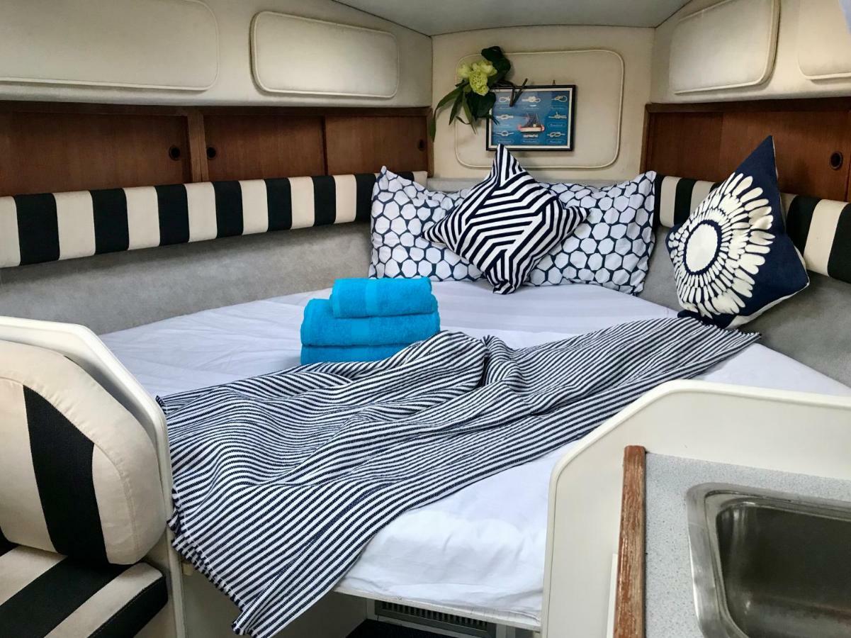 Yacht Experience Barcelona Hotel Sant Adria de Besos Buitenkant foto