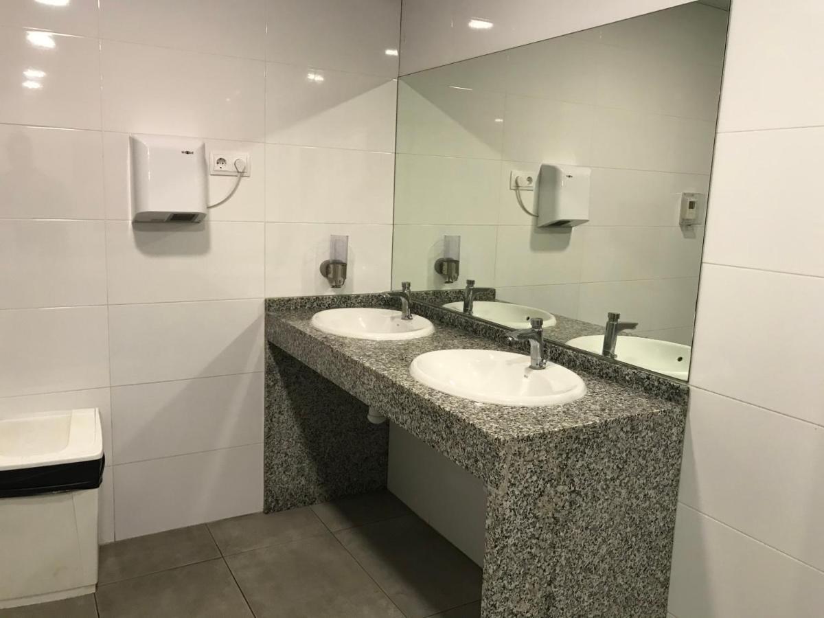 Yacht Experience Barcelona Hotel Sant Adria de Besos Buitenkant foto